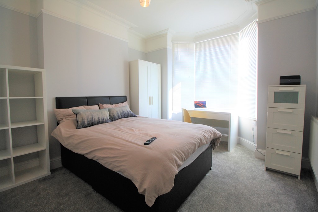 West Lorne Street, Chester, Cheshire Urban Sale & Let