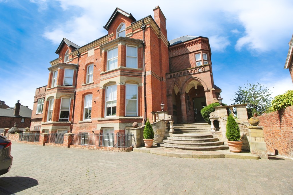 Redland House, Hough Green, Chester
