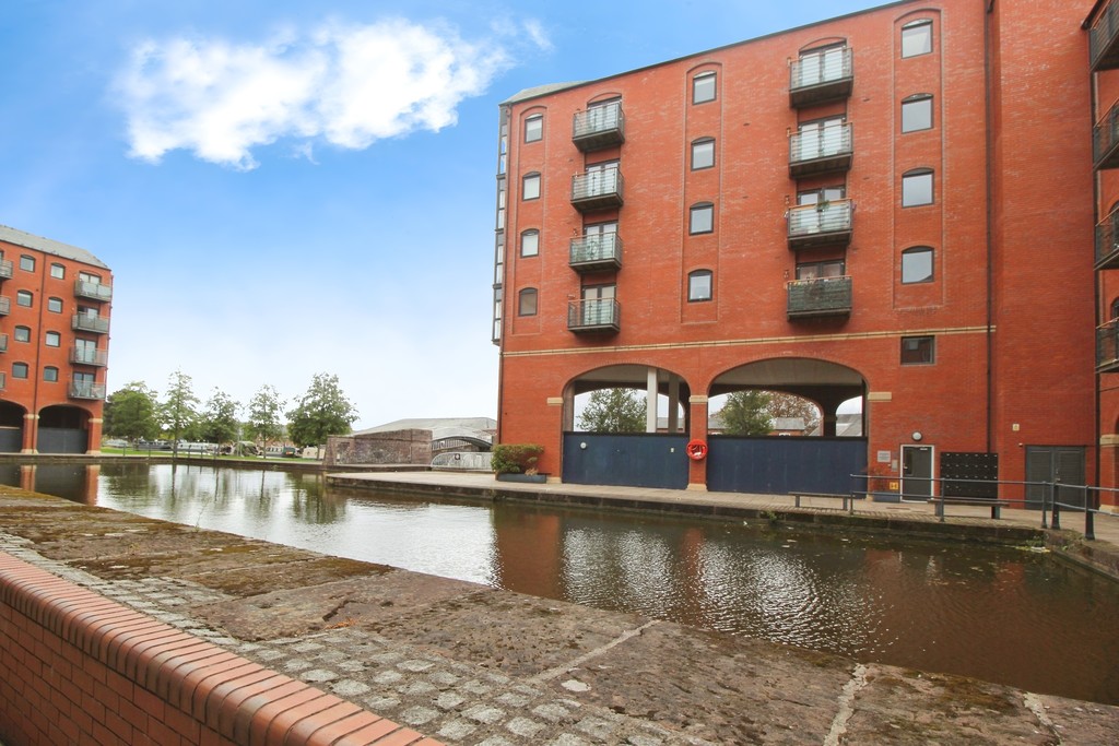 Handbridge Square, Chester